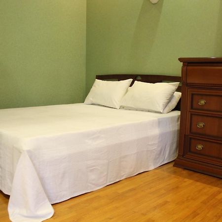 Центр Печерск Метро Зверинецкая, Печерская Apartment Kiev Exterior foto